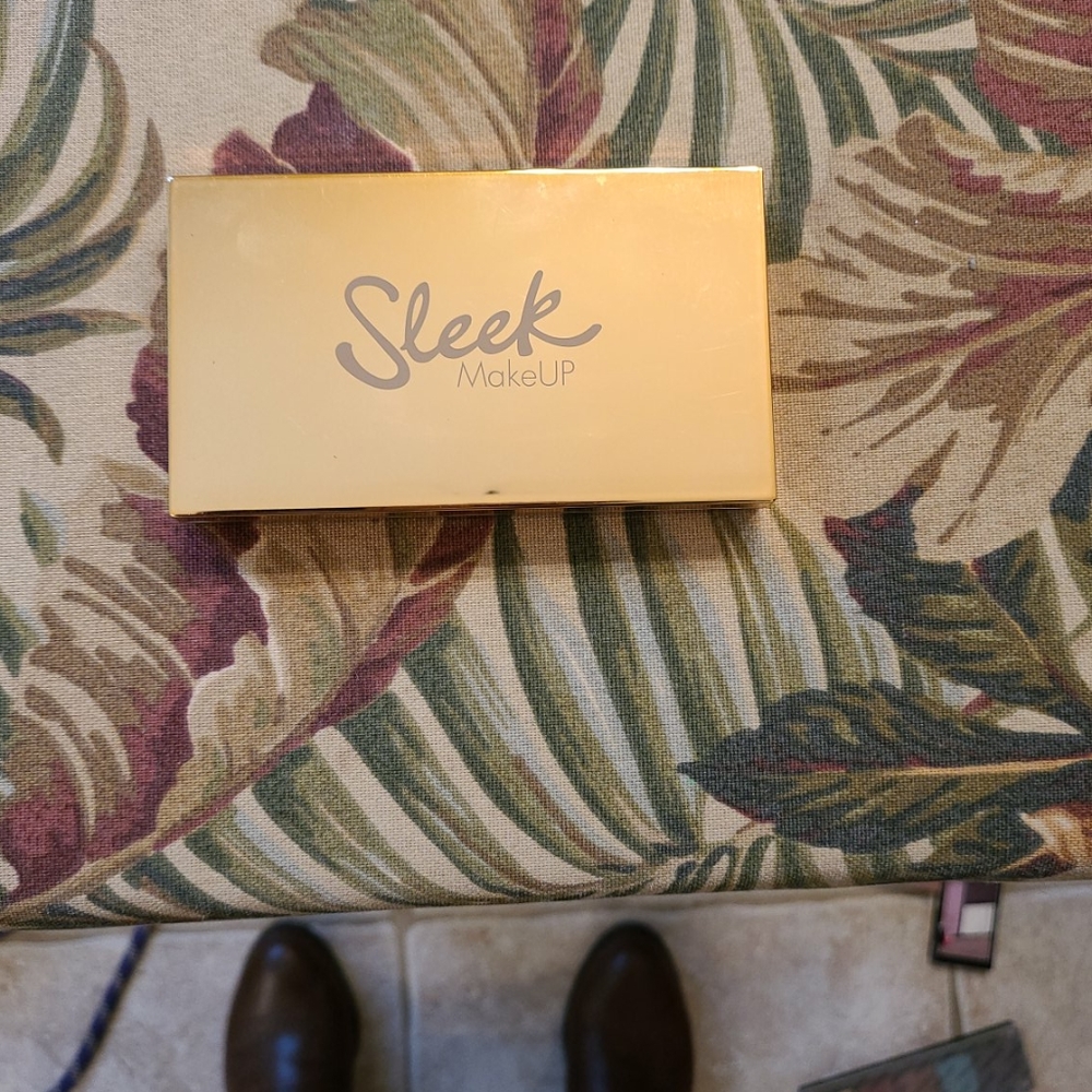 Sleek highlighters